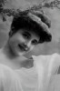 Yvonne maëlec