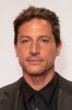 Simon Rex