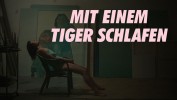 Mit einem Tiger schlafen